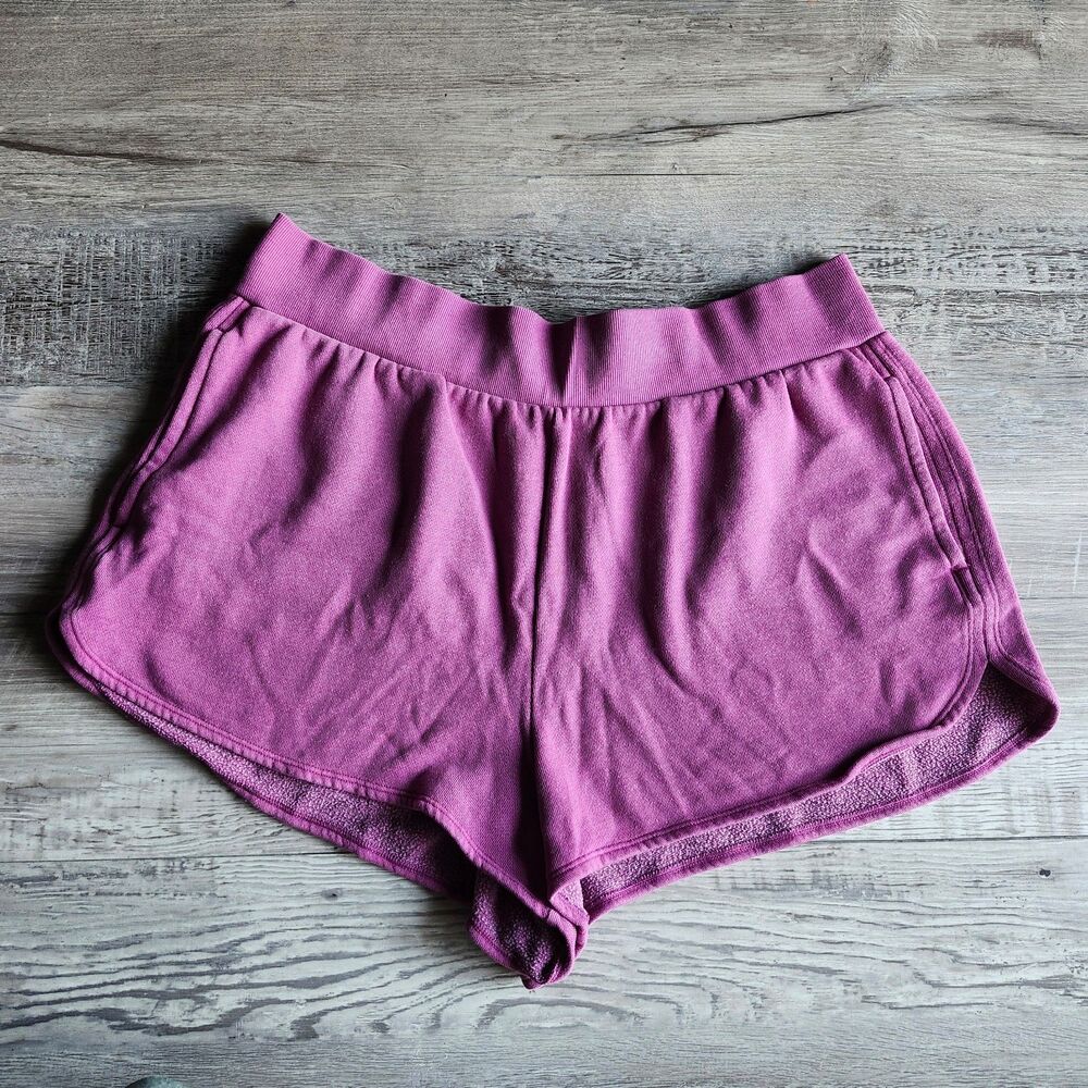 (XL) VS shorts